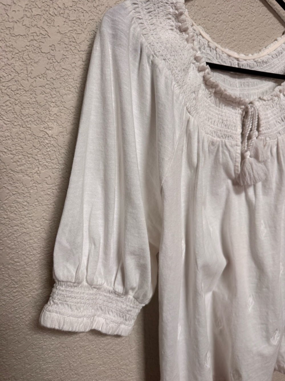 Lucky Brand Embroidered Smocked Peasant Top Women’s M White Knit - Picture 5 of 8